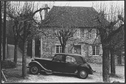 France car and trees